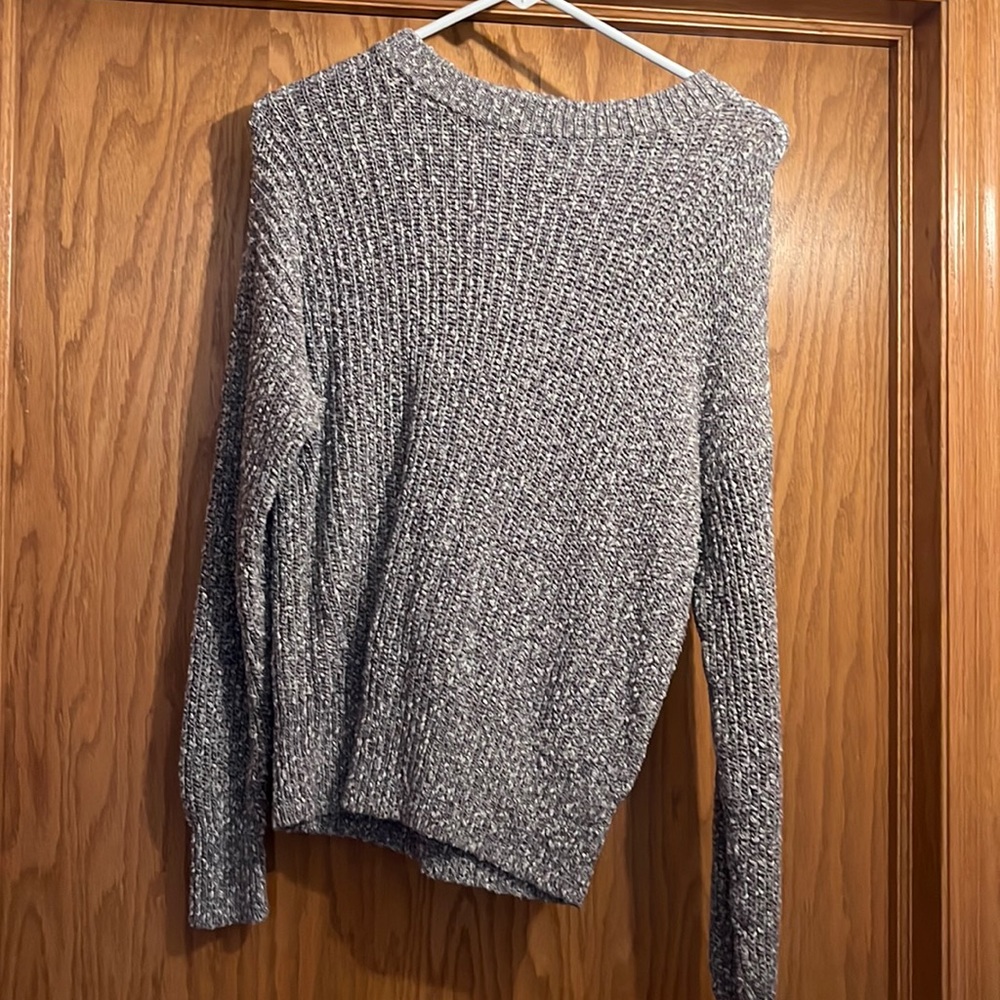 Universal thread Women’s sweater